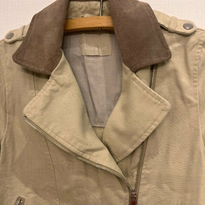 - Beige perfecto jacket size small Soia et Kyo